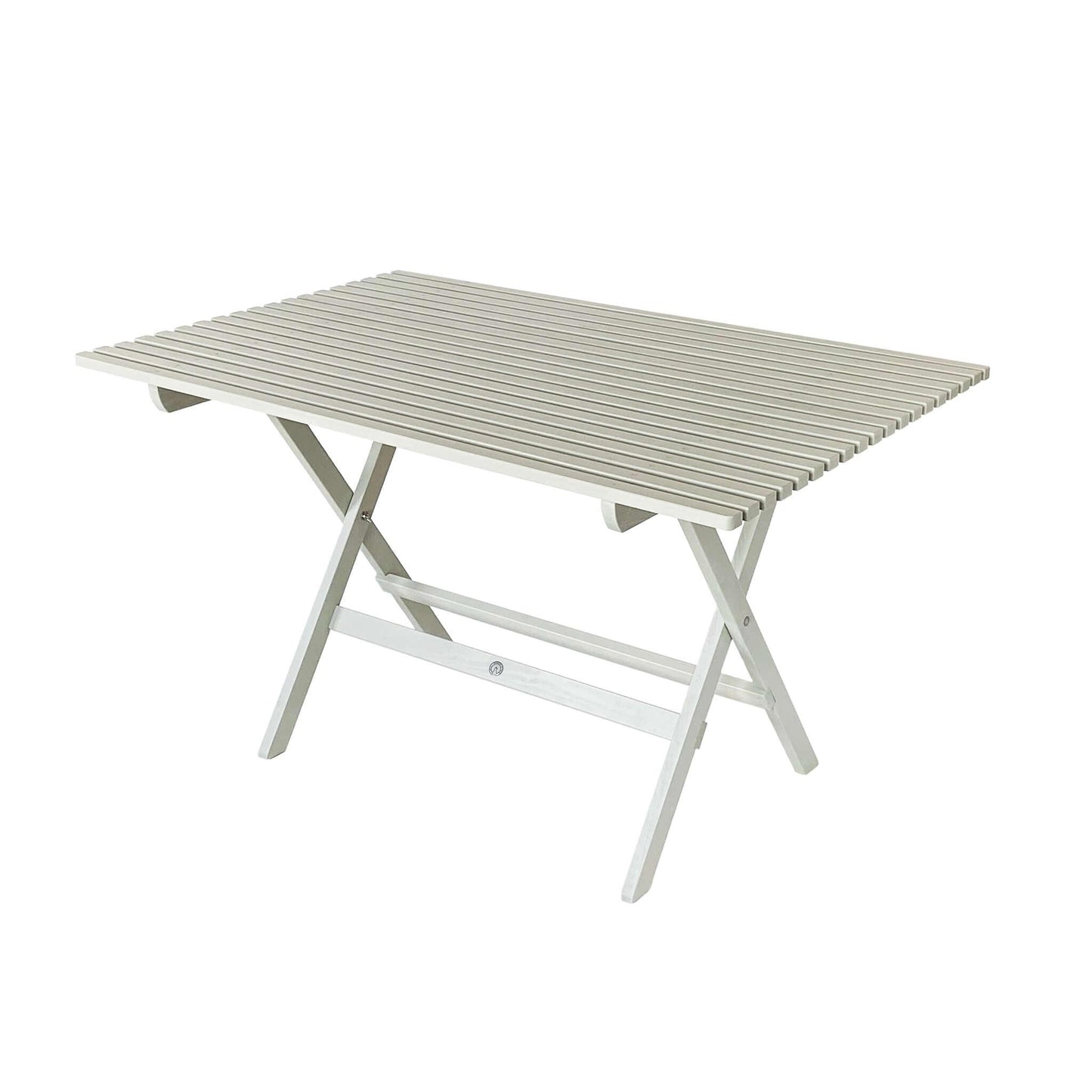klassiskt trädgårdsbord